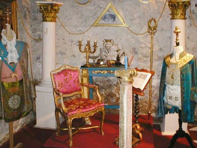 FM-Chateau-Mongenan